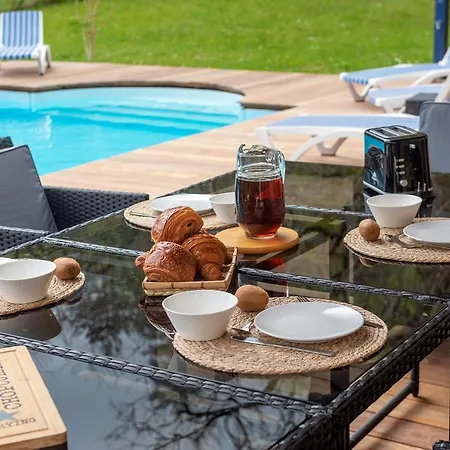 Maison De Avec Piscine Vakantiehuis *