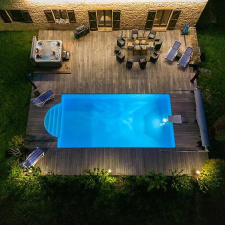 Vakantiehuis Maison De Avec Piscine Montignac-Lascaux